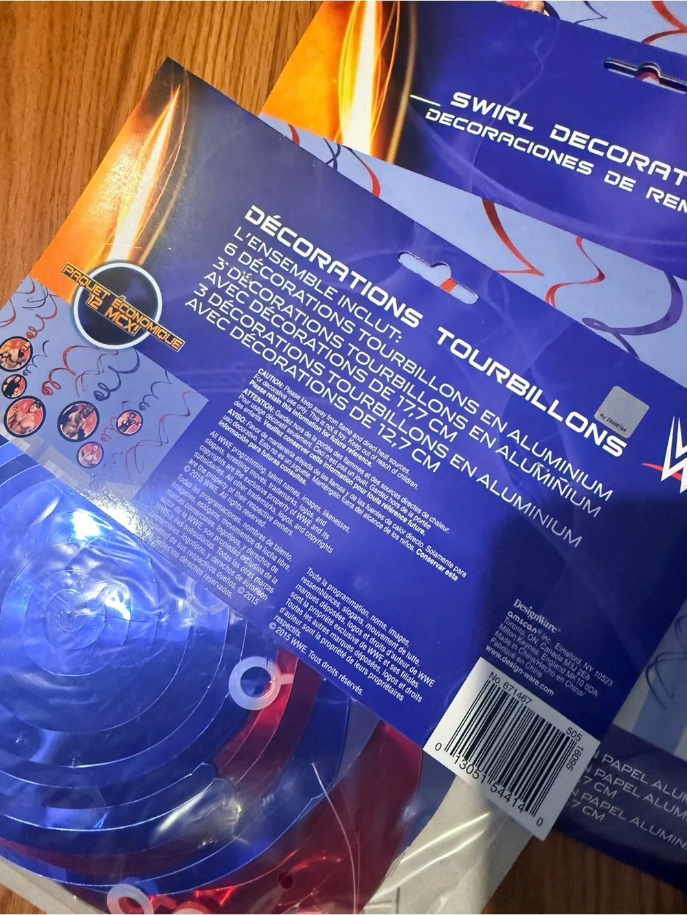 WWE Swirl Decorations – Red & Blue Fan Swirls